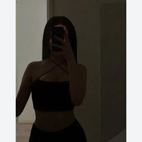 Vista privada de perfil Mujer en Cipolleti