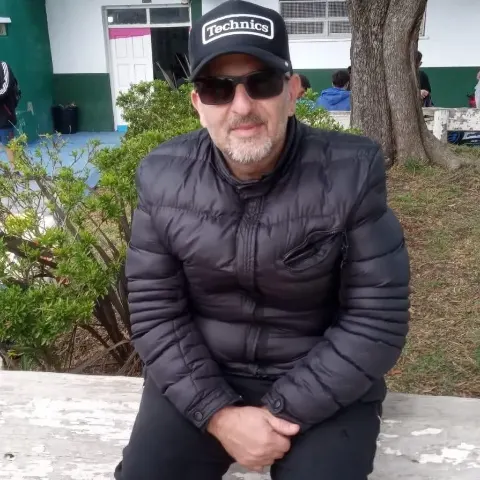 Vista privada de perfil Hombre en Villa Gesell